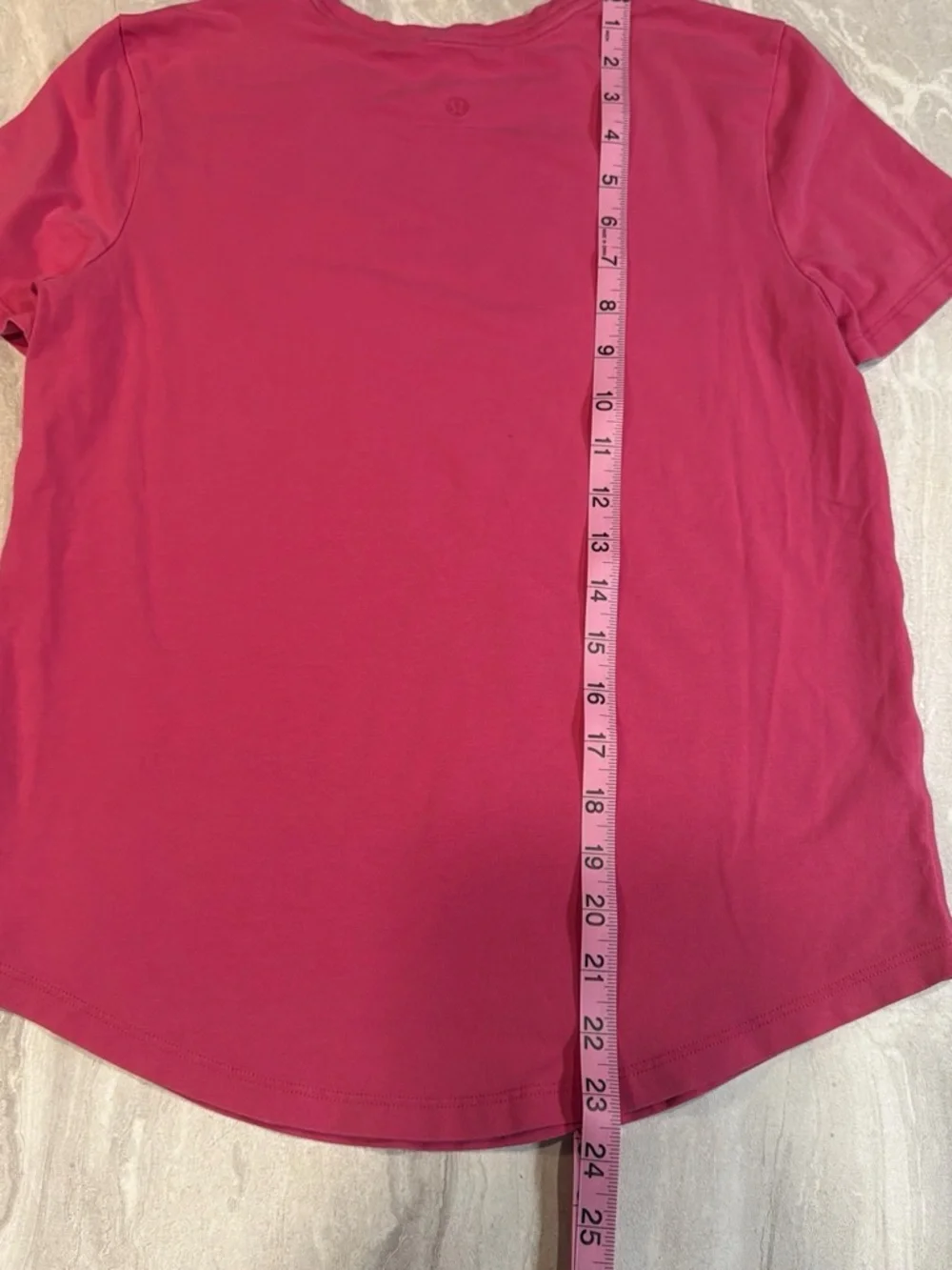 lululemon athletica Bright Hot Pink Short Sleeve Crewneck Tee